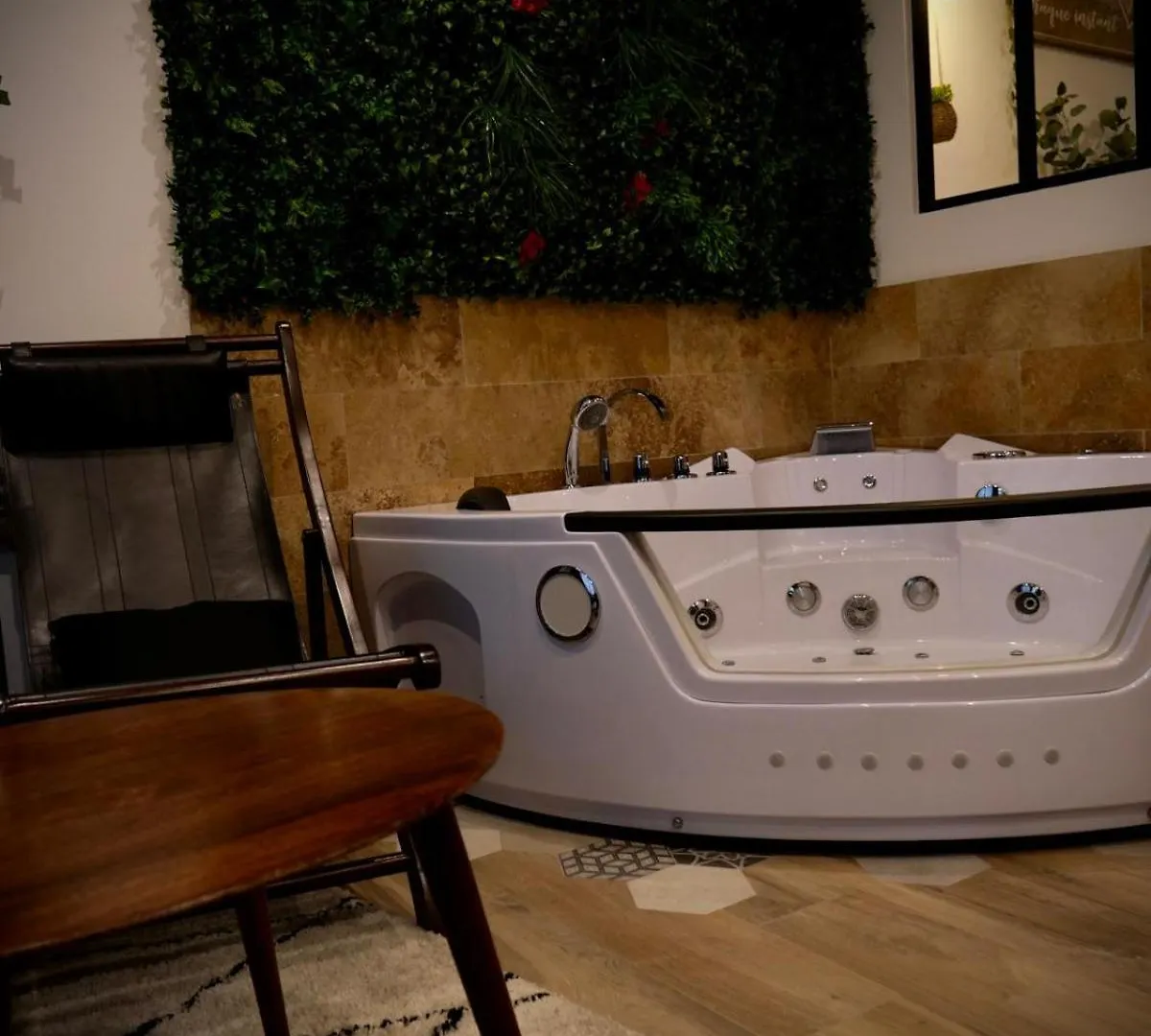 Maison Prestige Le Donjon Des Plaisirs Jacuzzi Montluel France