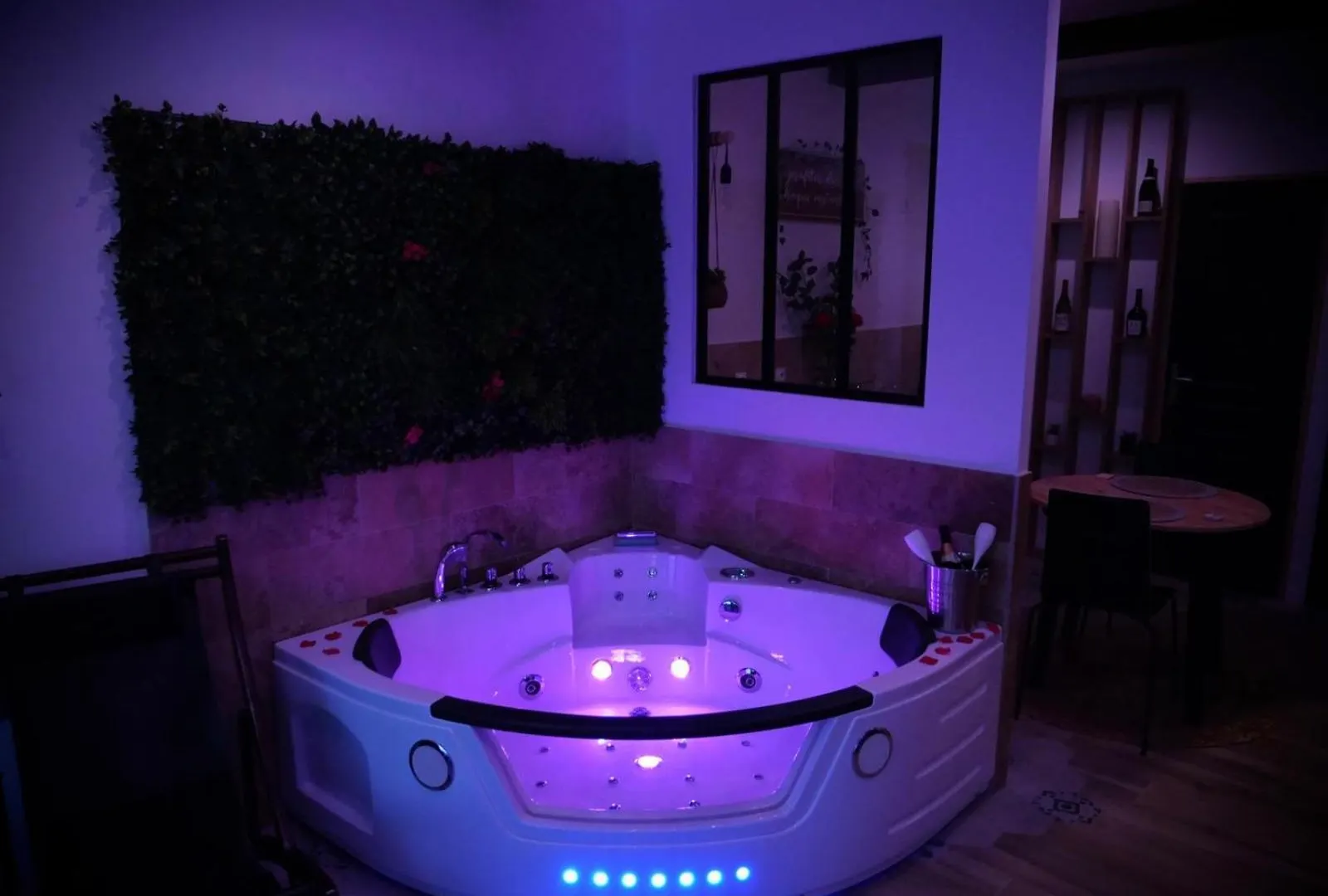Villa Maison Prestige Le Donjon Des Plaisirs Jacuzzi Montluel